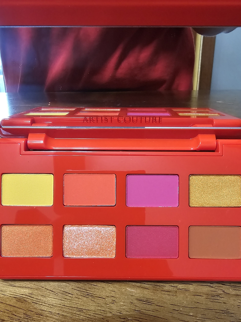 Caliente Artist Couture Eyeshadow Palette